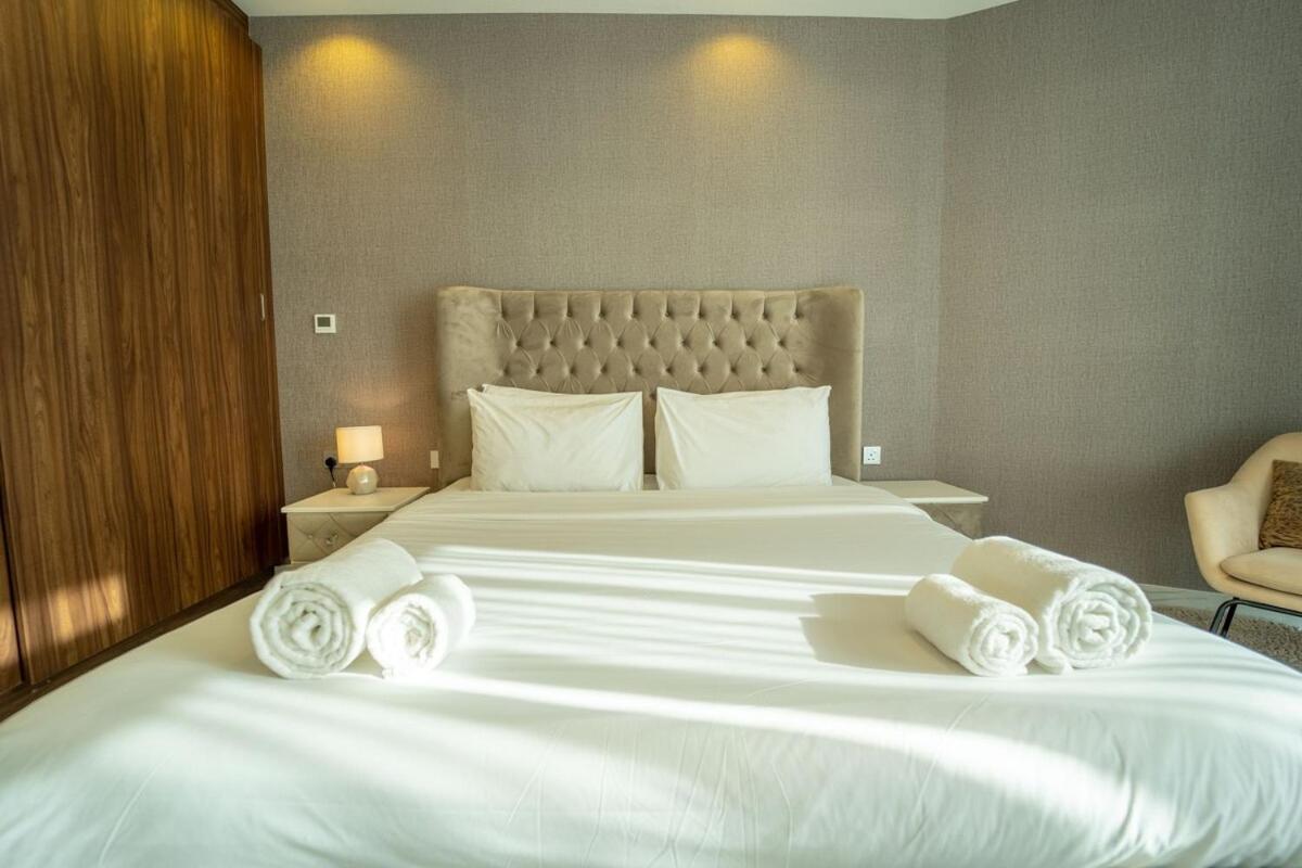 Aws Holiday Homes - Luxurious 2Br In Business Bay Dubai Luaran gambar